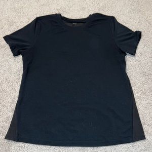 MPG Black Perf Tee - Size Small